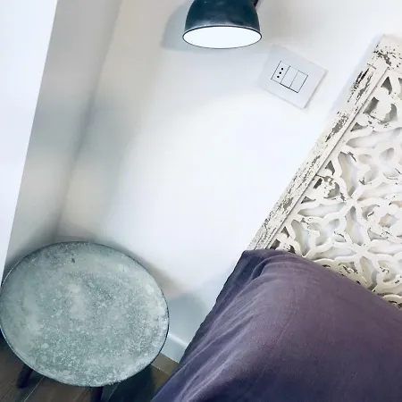 Bellhome 2 - Elegante Nel Centro Di דירה