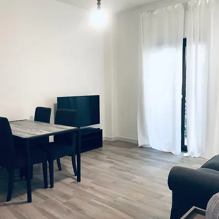 Bellhome 2 - Elegante Nel Centro Di 公寓 *